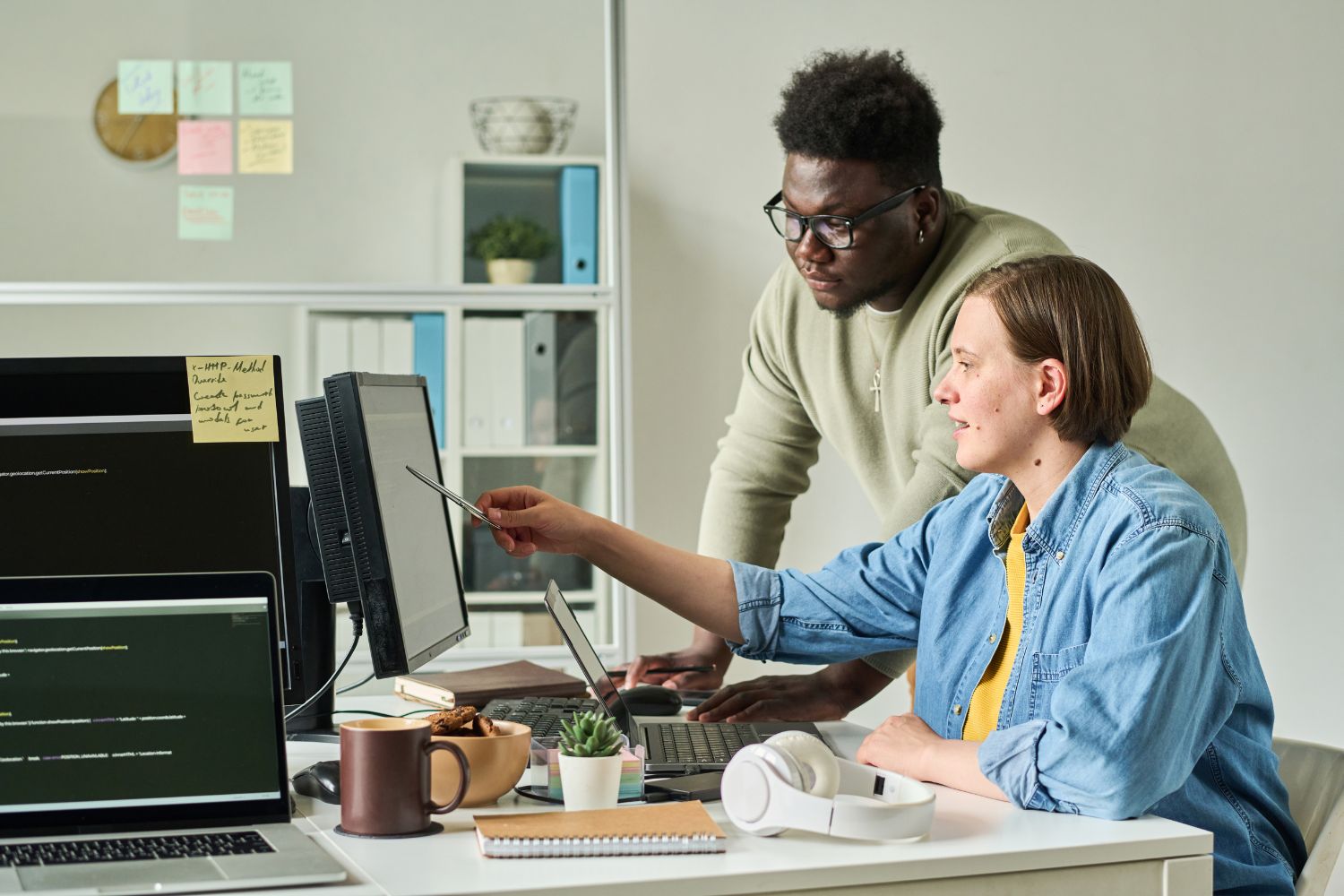 Managed Desktop Service Solutions by OxygenIT
